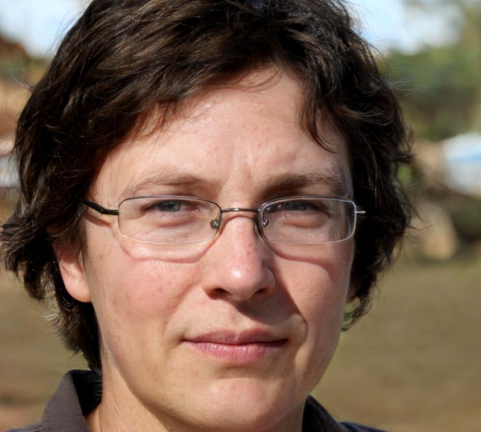 Marie Dubois, Directrice Générale